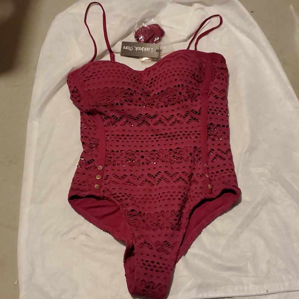 Lookbook Store One Piece